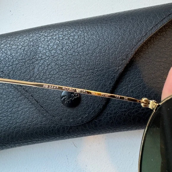 Ray-Ban Round Metal Sunglasses - Picture 7 of 7